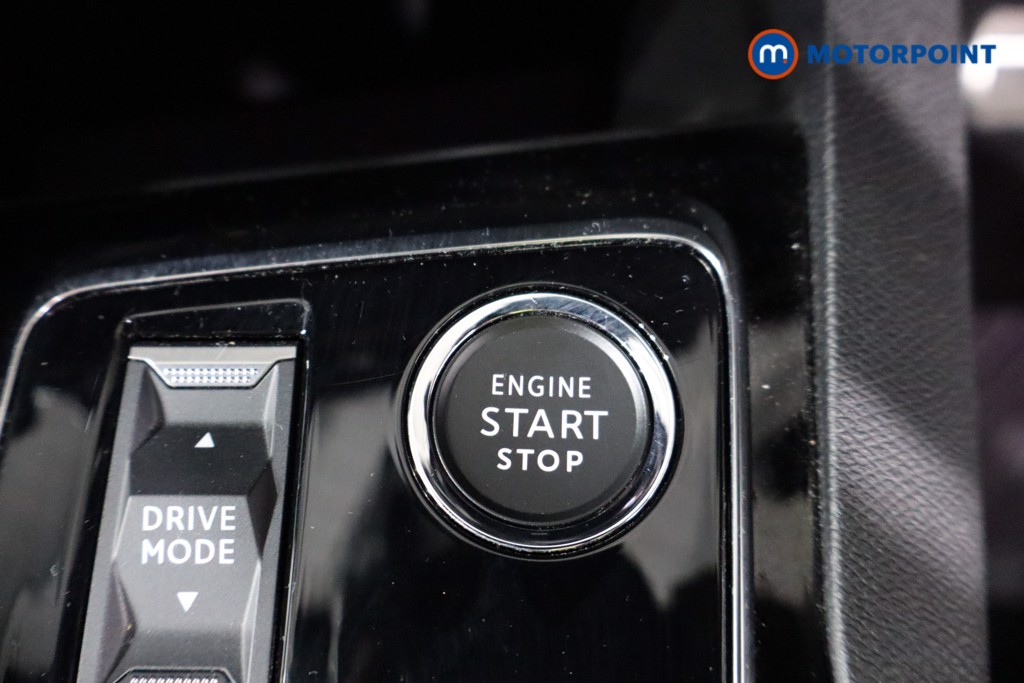 Peugeot 3008 GT Automatic Petrol-Electric Hybrid SUV - Stock Number (1550070) - 14th supplementary image