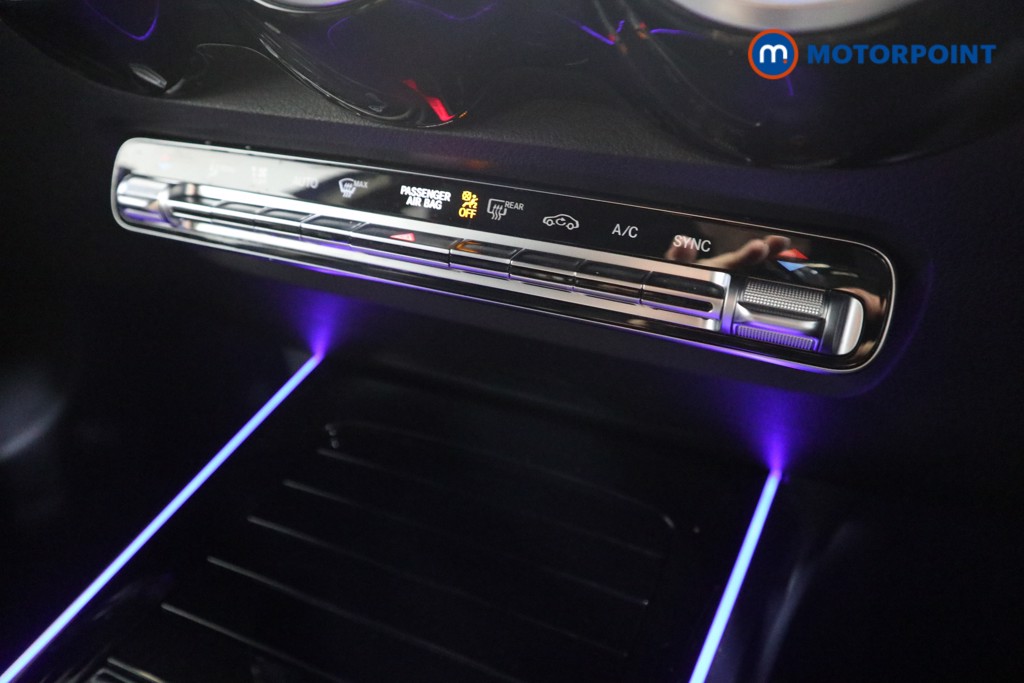 Mercedes-Benz GLB Amg Line Automatic Petrol SUV - Stock Number (1550288) - 7th supplementary image