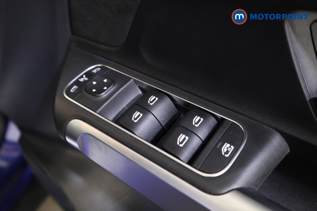 Mercedes-Benz GLB Amg Line Automatic Petrol SUV - Stock Number (1550288) - 10th supplementary image