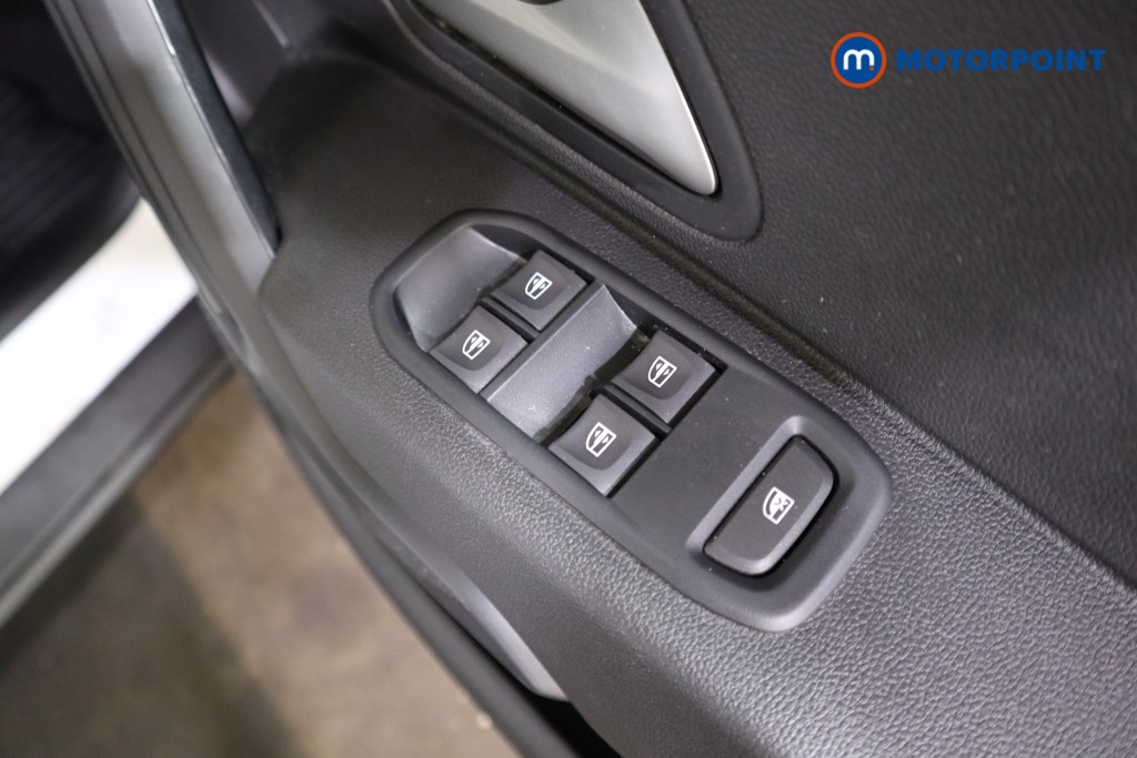 Dacia Duster Expression Manual Petrol SUV - Stock Number (1550818) - 9th supplementary image