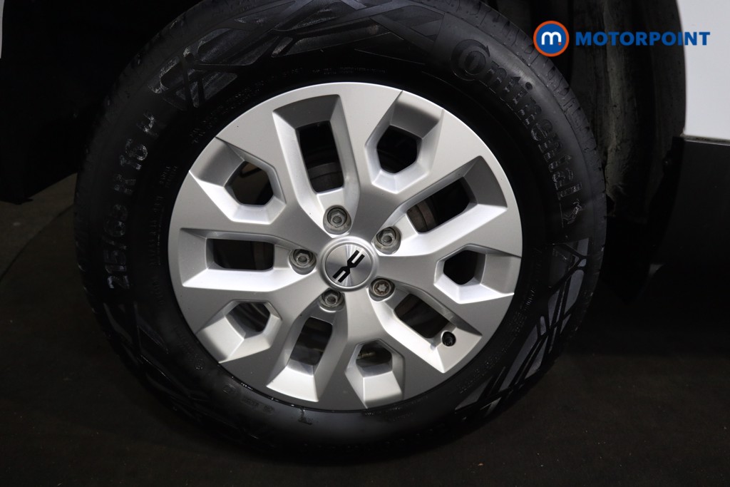 Dacia Duster Expression Manual Petrol SUV - Stock Number (1550818) - 13th supplementary image