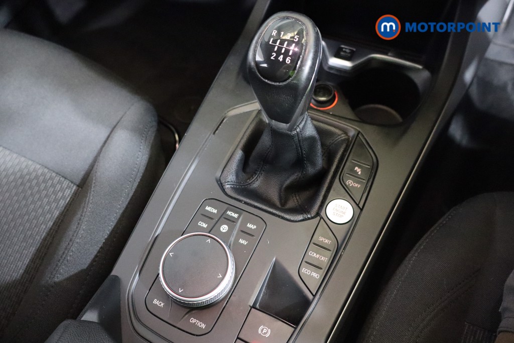 BMW 1 Series SE Manual Petrol Hatchback - Stock Number (1550929) - 7th supplementary image