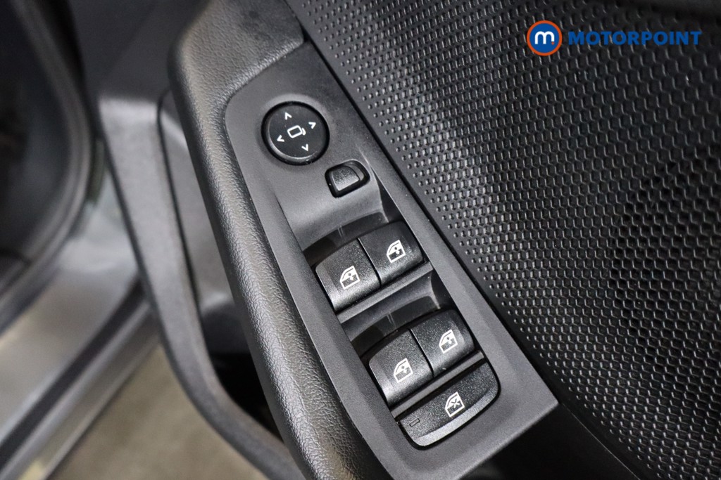 BMW 1 Series SE Manual Petrol Hatchback - Stock Number (1550929) - 13th supplementary image