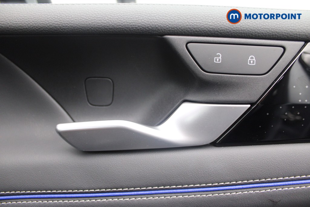 Volkswagen Tiguan R-Line Automatic Diesel SUV - Stock Number (1550982) - 16th supplementary image