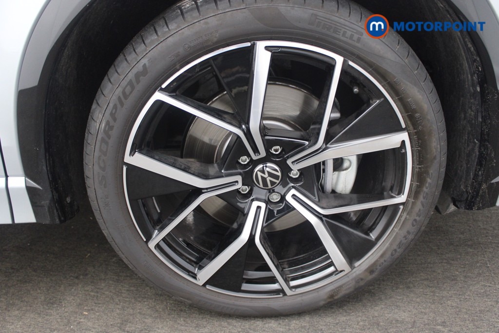 Volkswagen Tiguan R-Line Automatic Diesel SUV - Stock Number (1550982) - 20th supplementary image