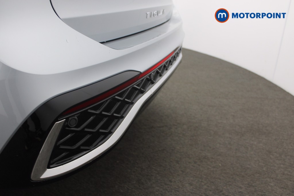 Volkswagen Tiguan R-Line Automatic Diesel SUV - Stock Number (1550982) - 26th supplementary image