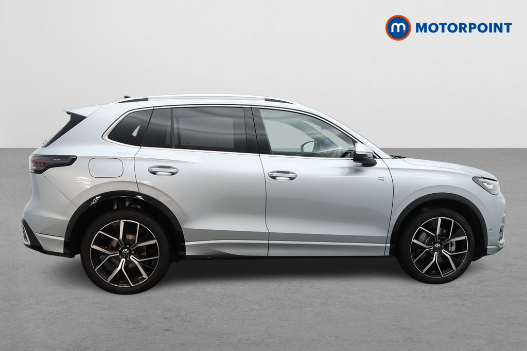 Volkswagen Tiguan R-Line Automatic Diesel SUV - Stock Number (1550982) - Drivers side