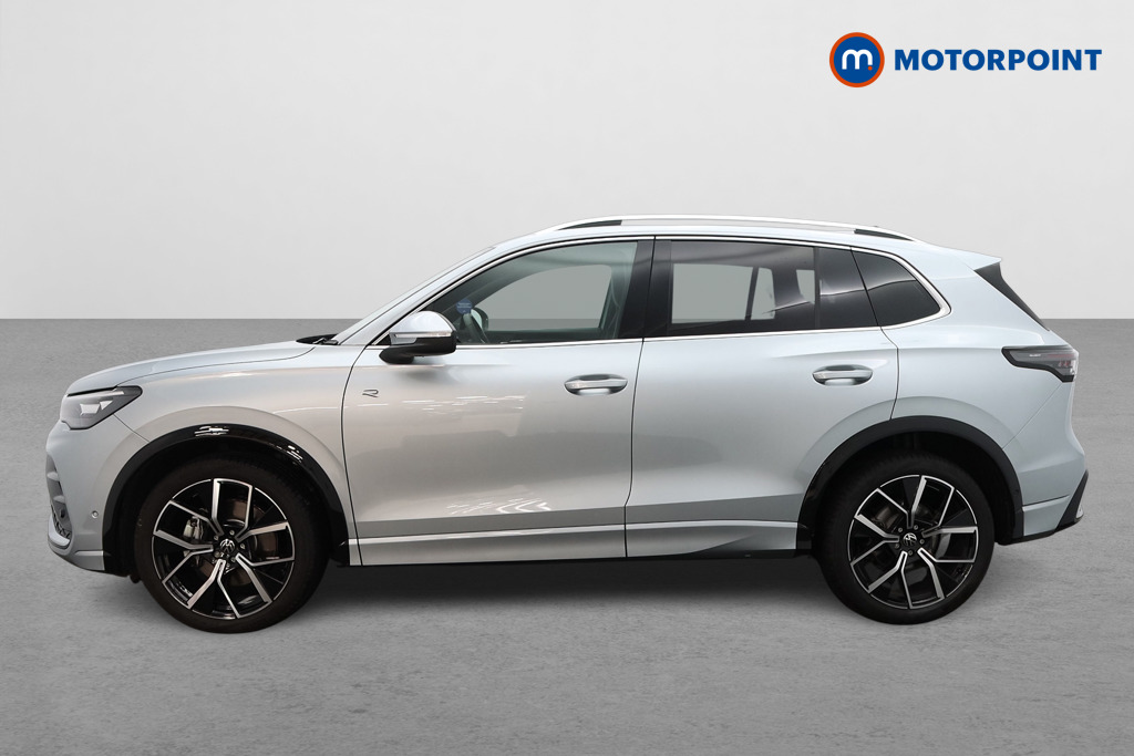 Volkswagen Tiguan R-Line Automatic Diesel SUV - Stock Number (1550982) - Passenger side