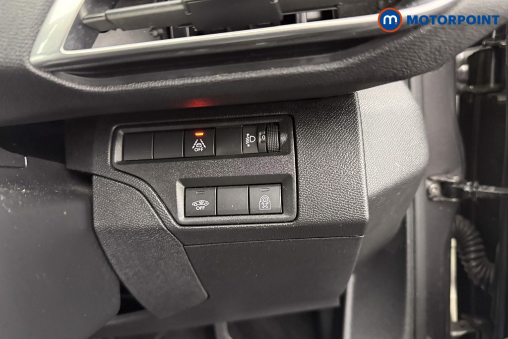 Peugeot 3008 Allure Manual Diesel SUV - Stock Number (1551060) - 15th supplementary image