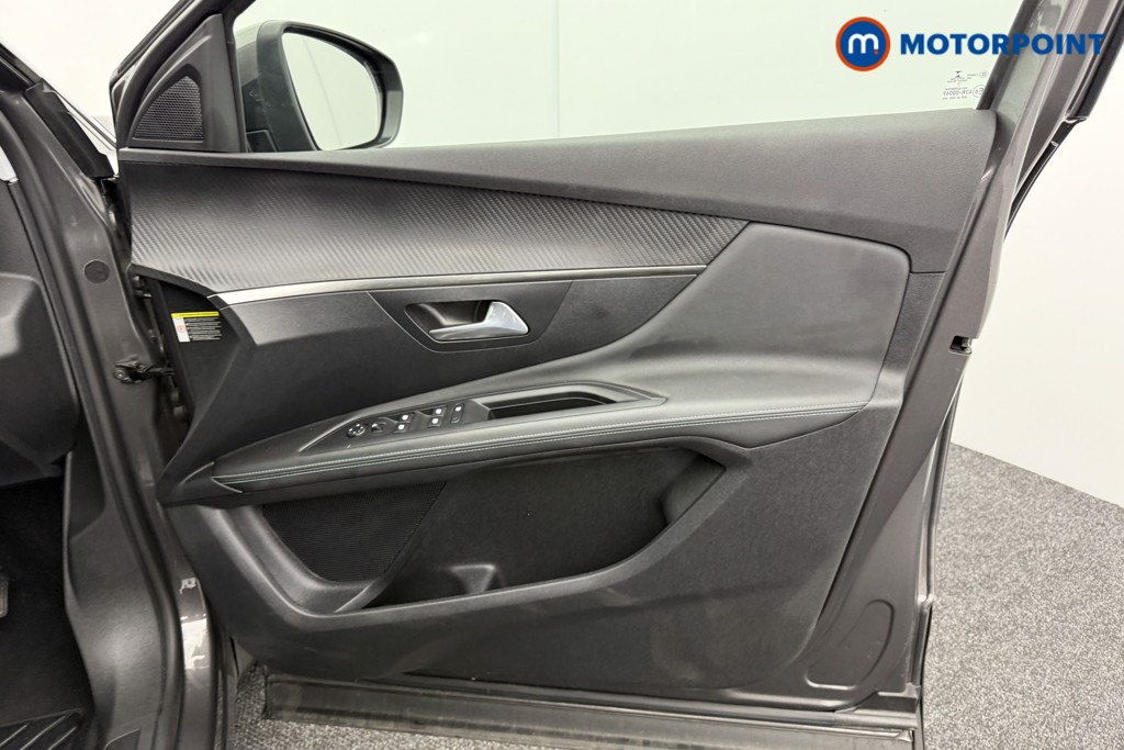 Peugeot 3008 Allure Manual Diesel SUV - Stock Number (1551060) - 17th supplementary image