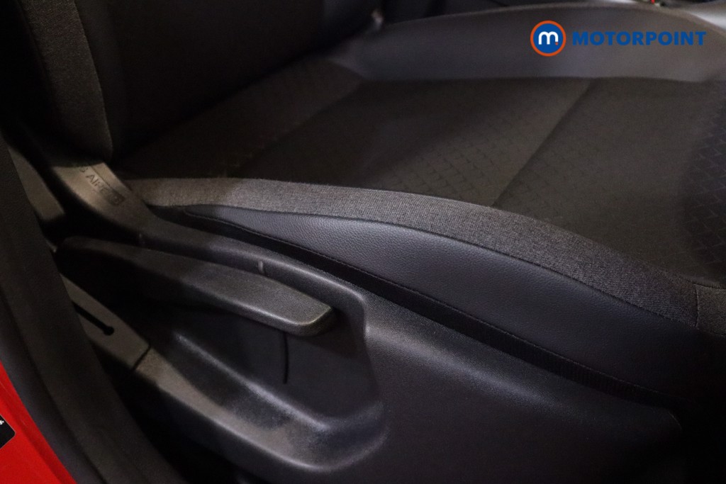 Nissan Juke N-Connecta Automatic Petrol-Electric Hybrid SUV - Stock Number (1551336) - 6th supplementary image