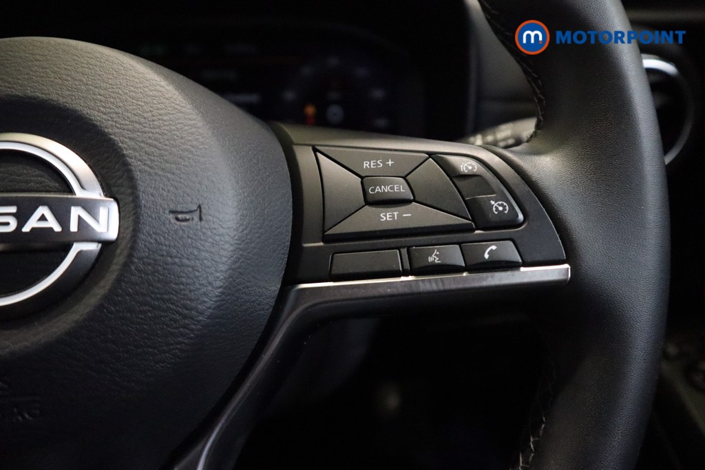 Nissan Juke N-Connecta Automatic Petrol-Electric Hybrid SUV - Stock Number (1551336) - 9th supplementary image