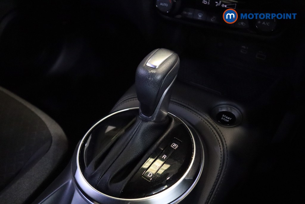 Nissan Juke N-Connecta Automatic Petrol-Electric Hybrid SUV - Stock Number (1551336) - 16th supplementary image