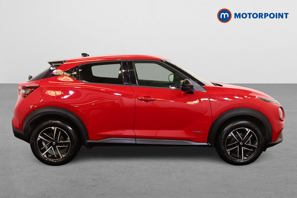 Nissan Juke N-Connecta Automatic Petrol-Electric Hybrid SUV - Stock Number (1551336) - Drivers side