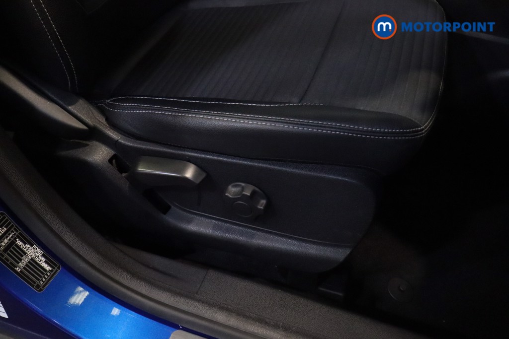 Ford Ecosport Titanium Manual Petrol SUV - Stock Number (1551608) - 7th supplementary image