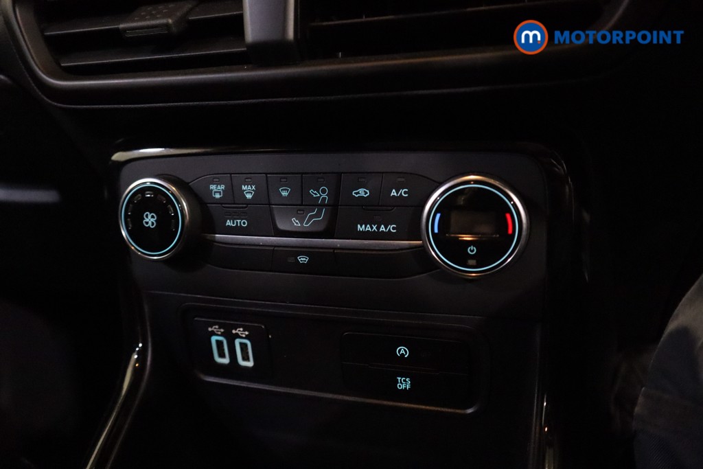 Ford Ecosport Titanium Manual Petrol SUV - Stock Number (1551608) - 17th supplementary image