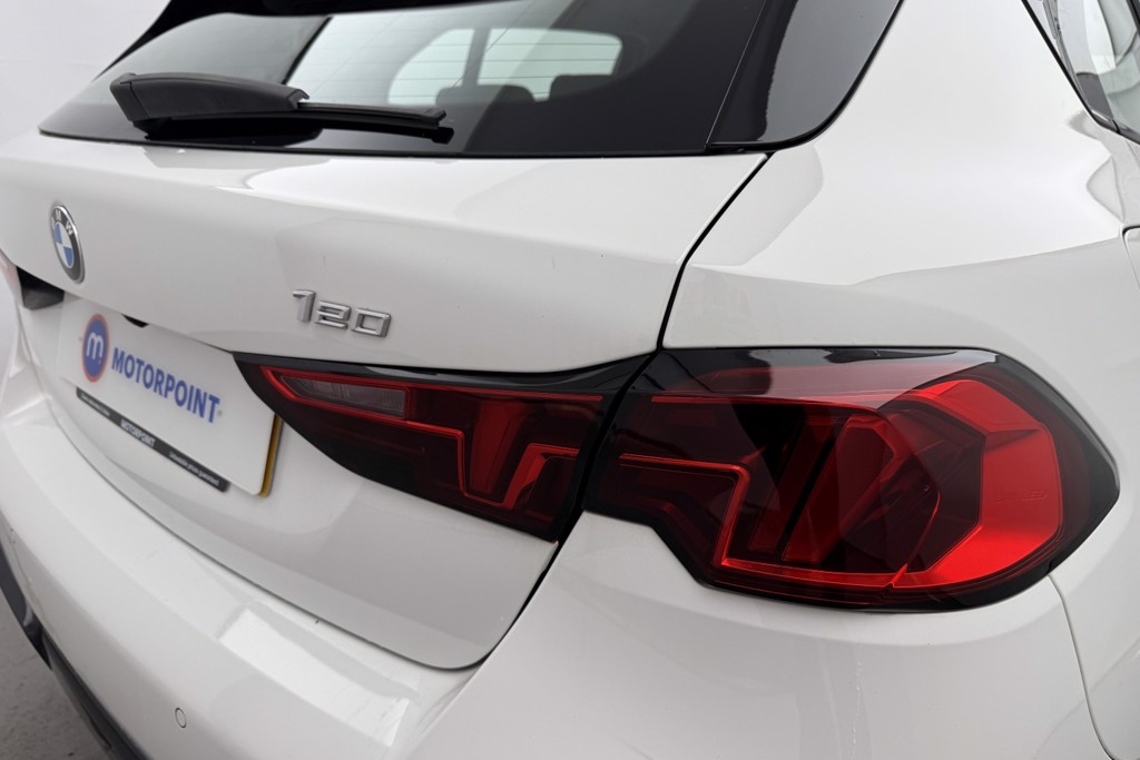 BMW 1 Series Sport Automatic Petrol Hatchback - Stock Number (1552167) - 30th supplementary image