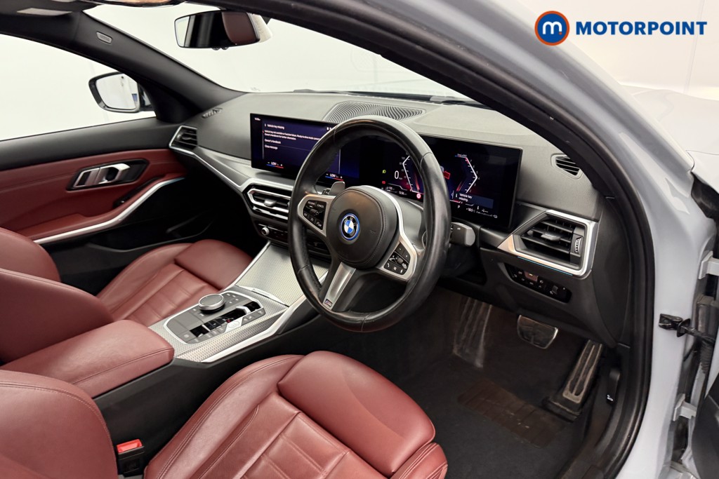 BMW 3 Series M Sport Automatic Petrol Plug-In Hybrid Saloon - Stock Number (1552251) - 4th supplementary image