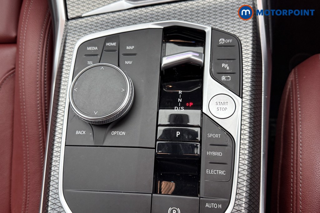 BMW 3 Series M Sport Automatic Petrol Plug-In Hybrid Saloon - Stock Number (1552251) - 11th supplementary image