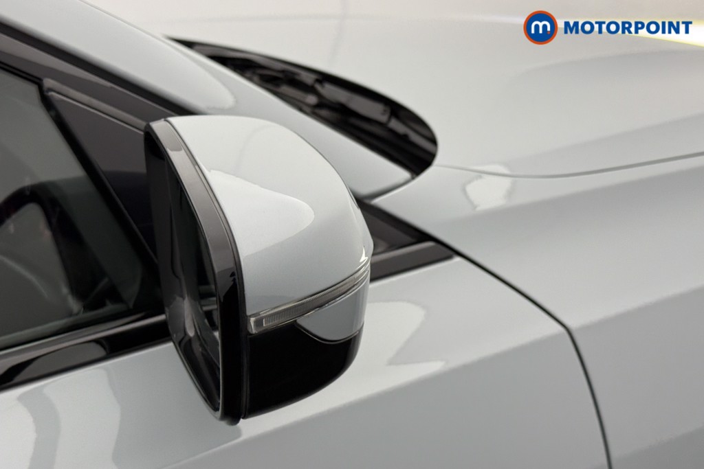 BMW 3 Series M Sport Automatic Petrol Plug-In Hybrid Saloon - Stock Number (1552251) - 17th supplementary image