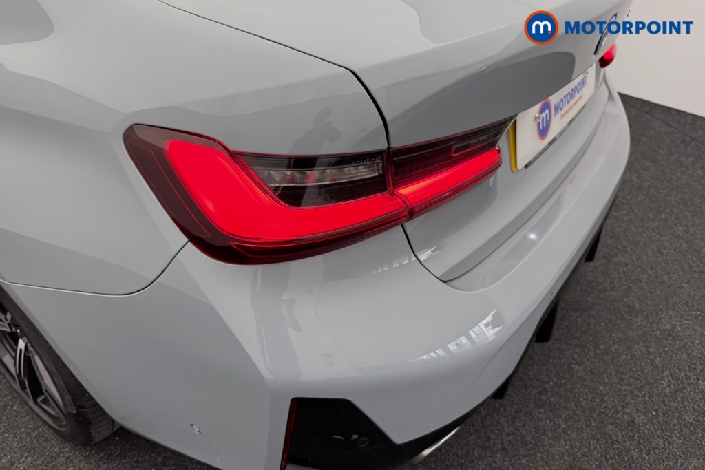 BMW 3 Series M Sport Automatic Petrol Plug-In Hybrid Saloon - Stock Number (1552251) - 24th supplementary image