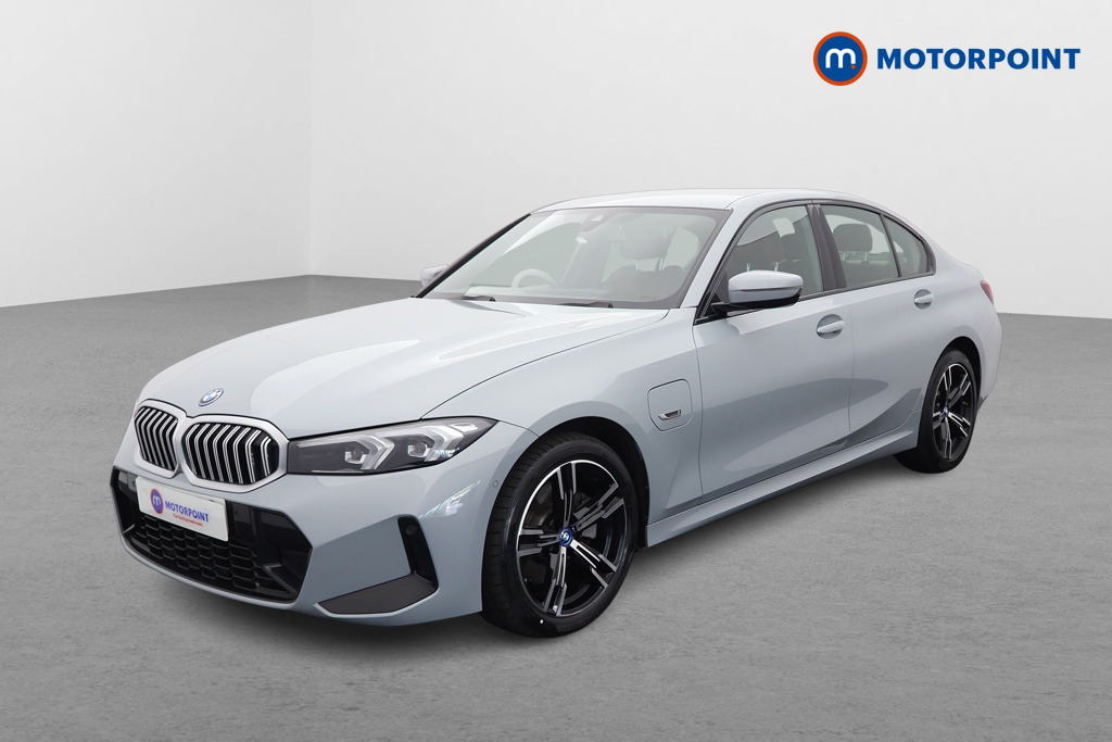 BMW 3 Series M Sport Automatic Petrol Plug-In Hybrid Saloon - Stock Number (1552251) - Passenger side front corner