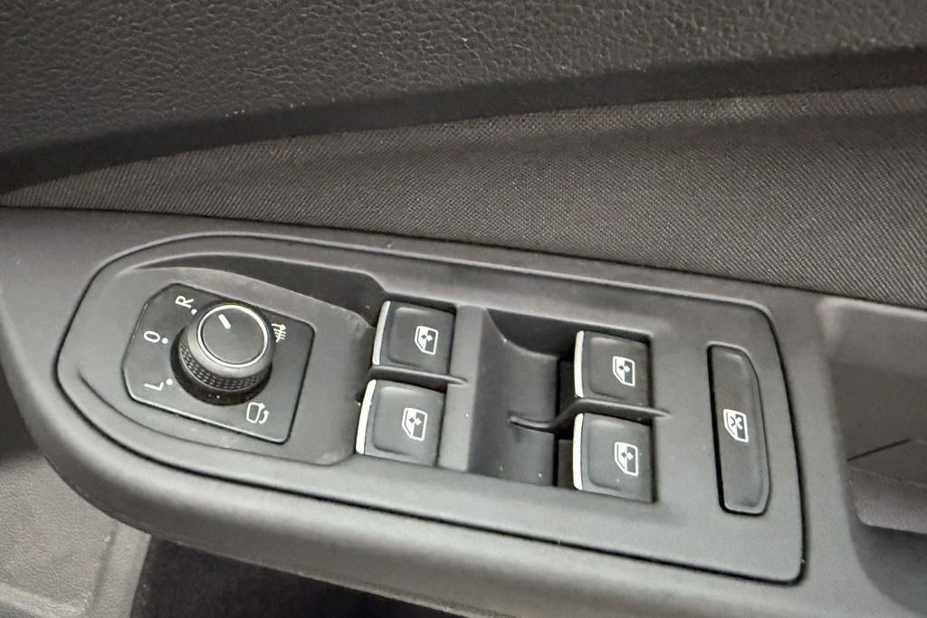 Volkswagen Golf GTD Automatic Diesel Hatchback - Stock Number (1552261) - 21st supplementary image