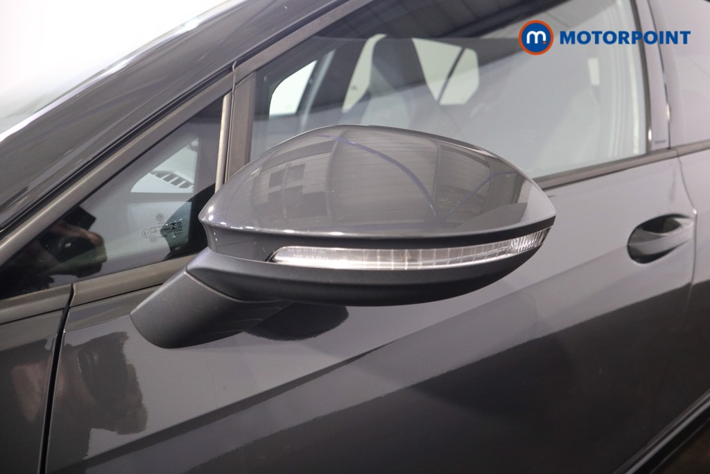 Volkswagen Golf R-Line Automatic Diesel Hatchback - Stock Number (1552270) - 24th supplementary image