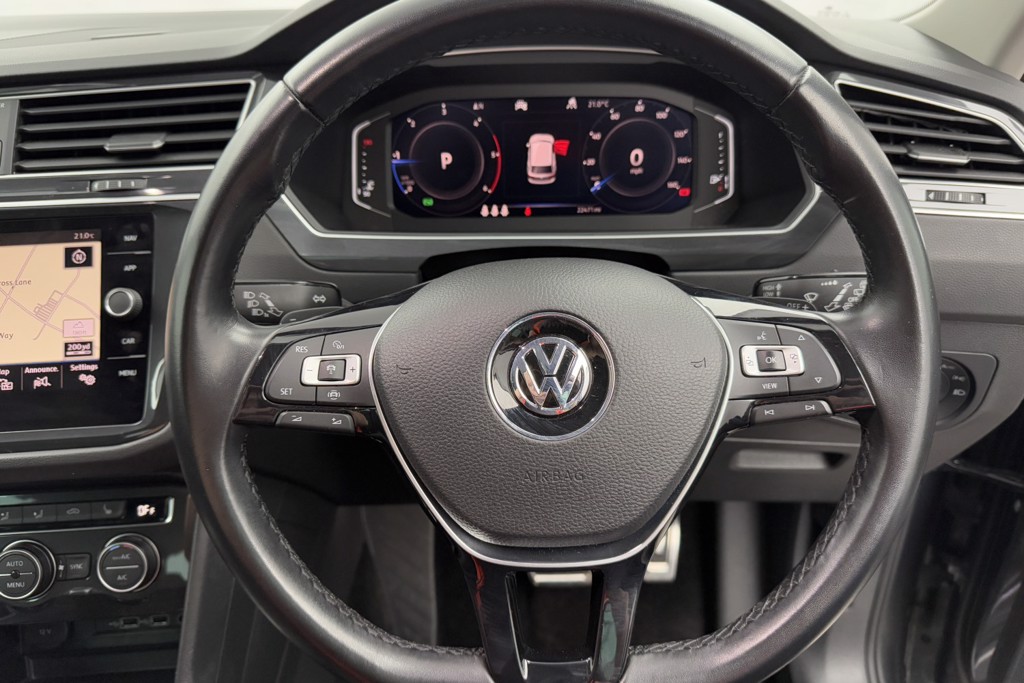 Volkswagen Tiguan SEL Automatic Diesel SUV - Stock Number (1552273) - 3rd supplementary image