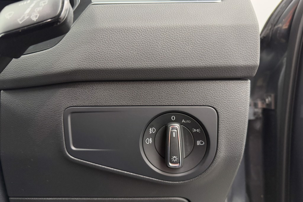 Volkswagen Tiguan SEL Automatic Diesel SUV - Stock Number (1552273) - 16th supplementary image