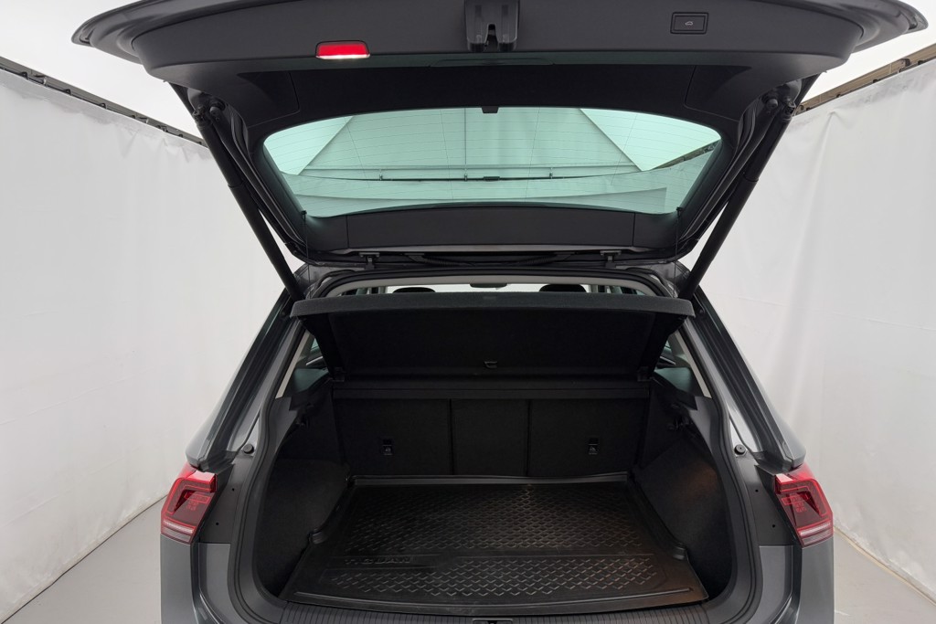 Volkswagen Tiguan SEL Automatic Diesel SUV - Stock Number (1552273) - 25th supplementary image