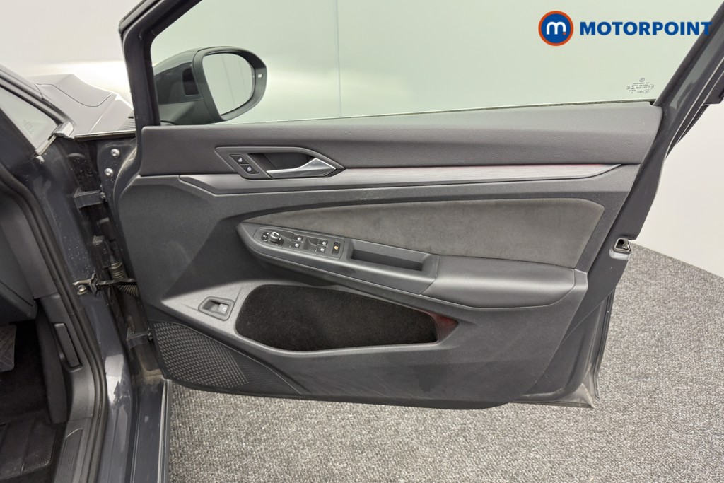 Volkswagen Golf Style Automatic Petrol Plug-In Hybrid Hatchback - Stock Number (1552274) - 17th supplementary image