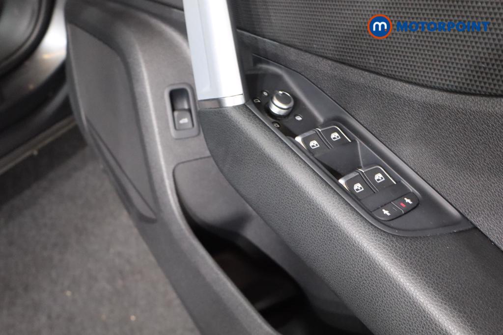 Audi Q2 Black Edition Automatic Petrol SUV - Stock Number (1552307) - 8th supplementary image