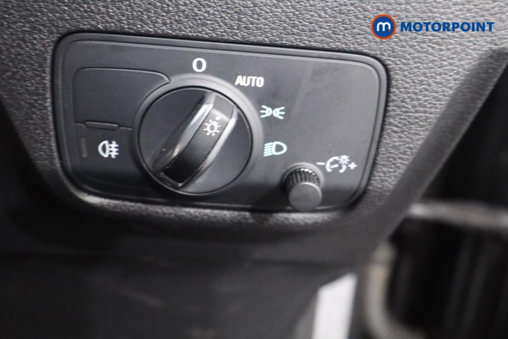 Audi Q2 Black Edition Automatic Petrol SUV - Stock Number (1552307) - 11th supplementary image