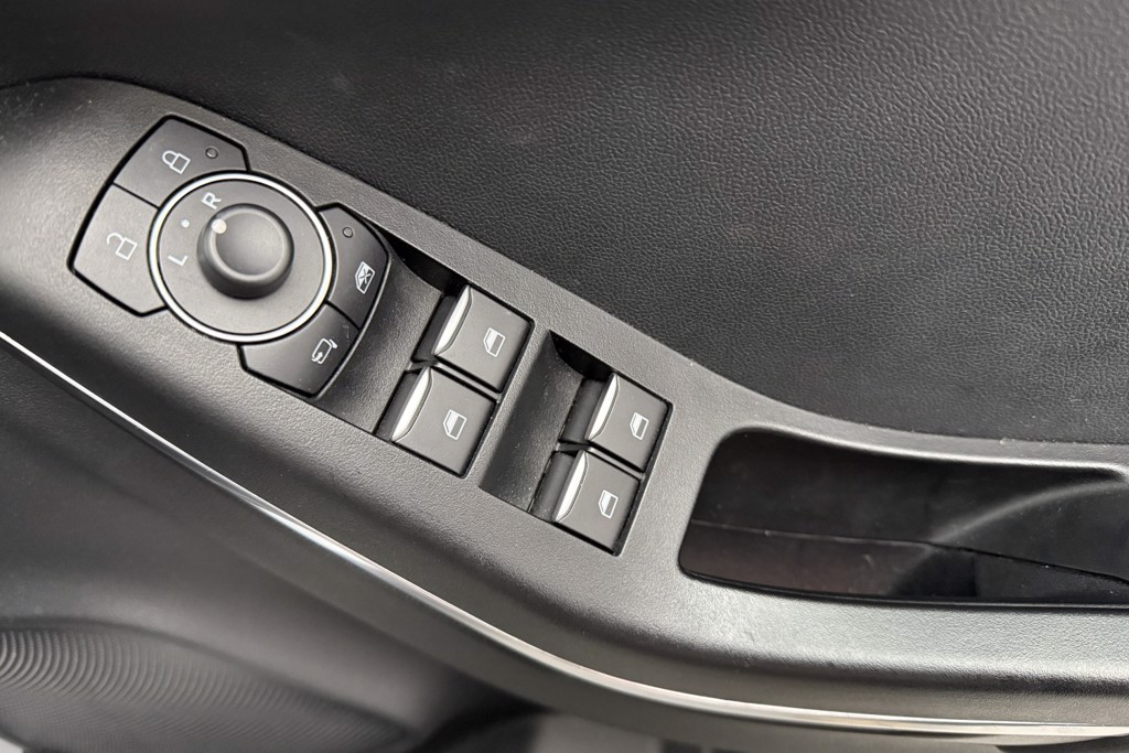 Ford Puma St-Line X Manual Petrol-Electric Hybrid SUV - Stock Number (1552429) - 18th supplementary image