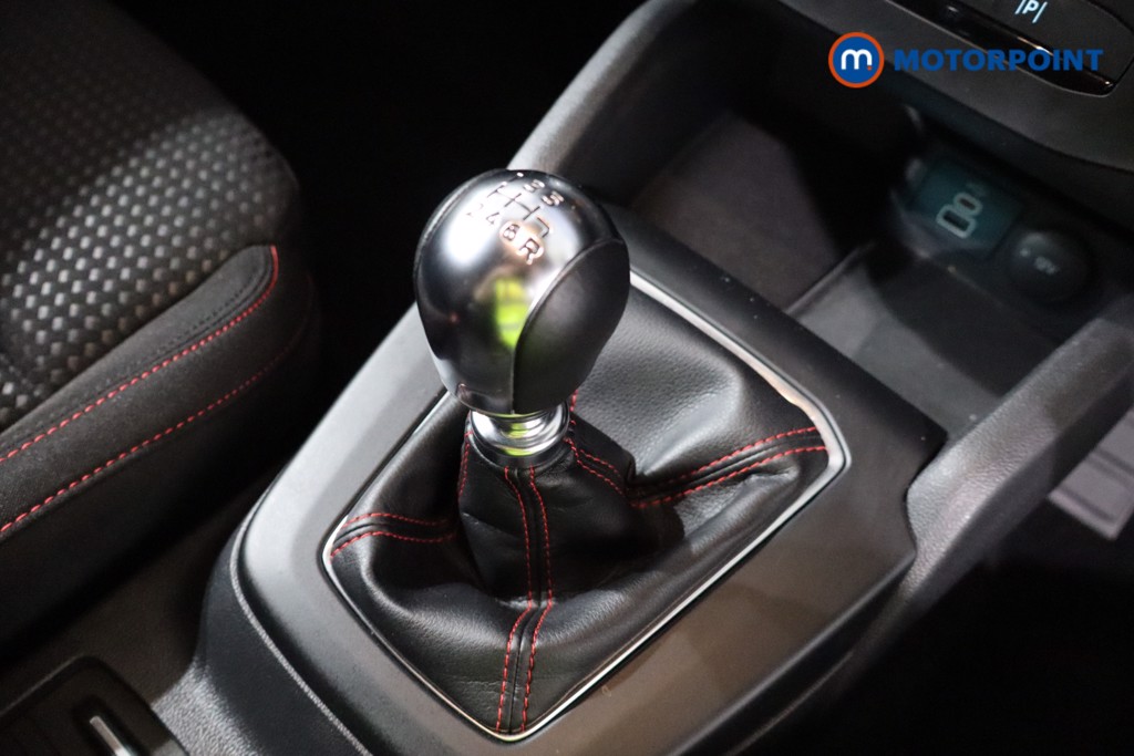Ford Focus St-Line Edition Manual Petrol-Electric Hybrid Hatchback - Stock Number (1552803) - 15th supplementary image