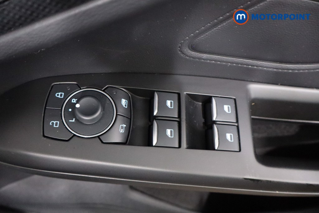 Ford Focus St-Line Edition Manual Petrol-Electric Hybrid Hatchback - Stock Number (1552803) - 17th supplementary image