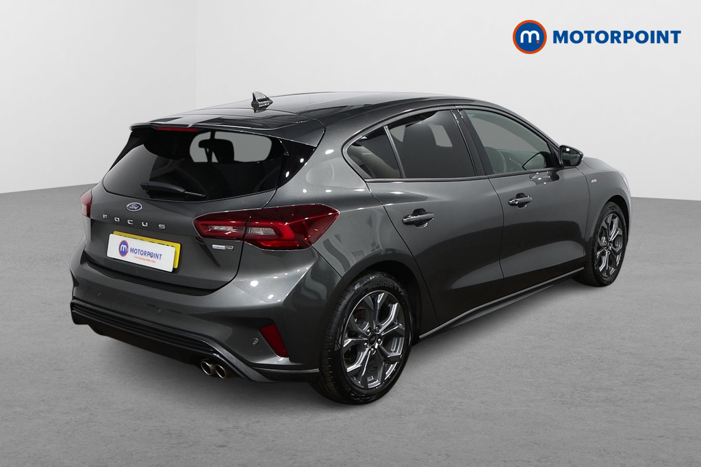Ford Focus St-Line Edition Manual Petrol-Electric Hybrid Hatchback - Stock Number (1552803) - Drivers side rear corner