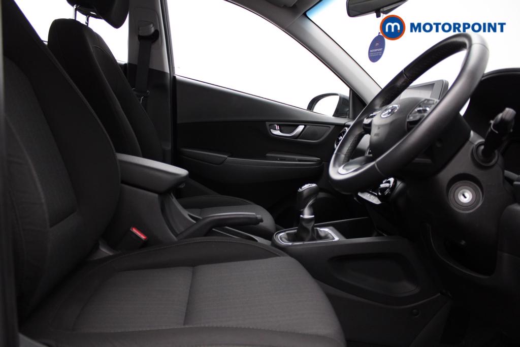 Hyundai Kona Se Connect Manual Petrol-Electric Hybrid SUV - Stock Number (1552931) - 7th supplementary image