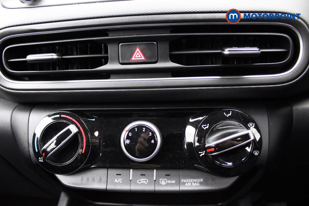 Hyundai Kona Se Connect Manual Petrol-Electric Hybrid SUV - Stock Number (1552931) - 15th supplementary image