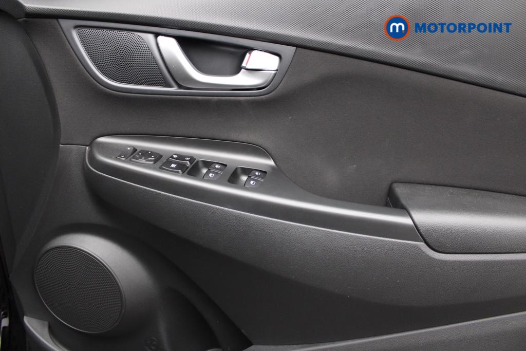 Hyundai Kona Se Connect Manual Petrol-Electric Hybrid SUV - Stock Number (1552931) - 17th supplementary image