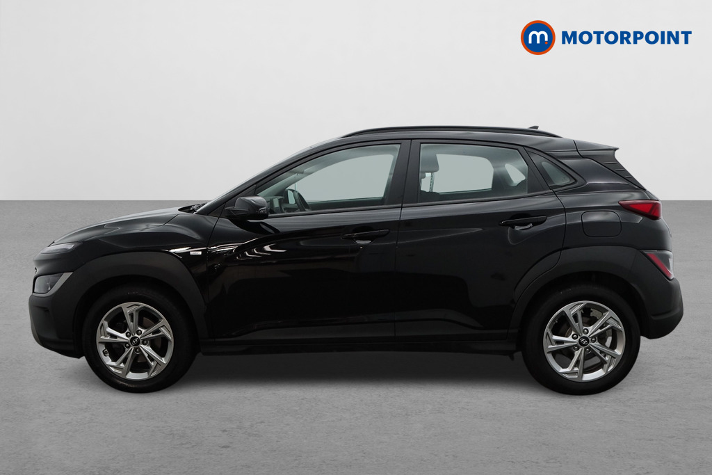 Hyundai Kona Se Connect Manual Petrol-Electric Hybrid SUV - Stock Number (1552931) - Passenger side