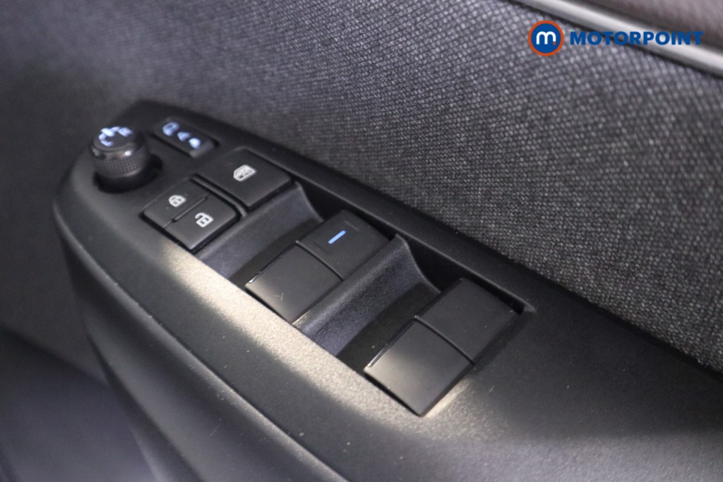 Toyota Yaris Cross Excel Automatic Petrol-Electric Hybrid Estate - Stock Number (1552937) - 10th supplementary image