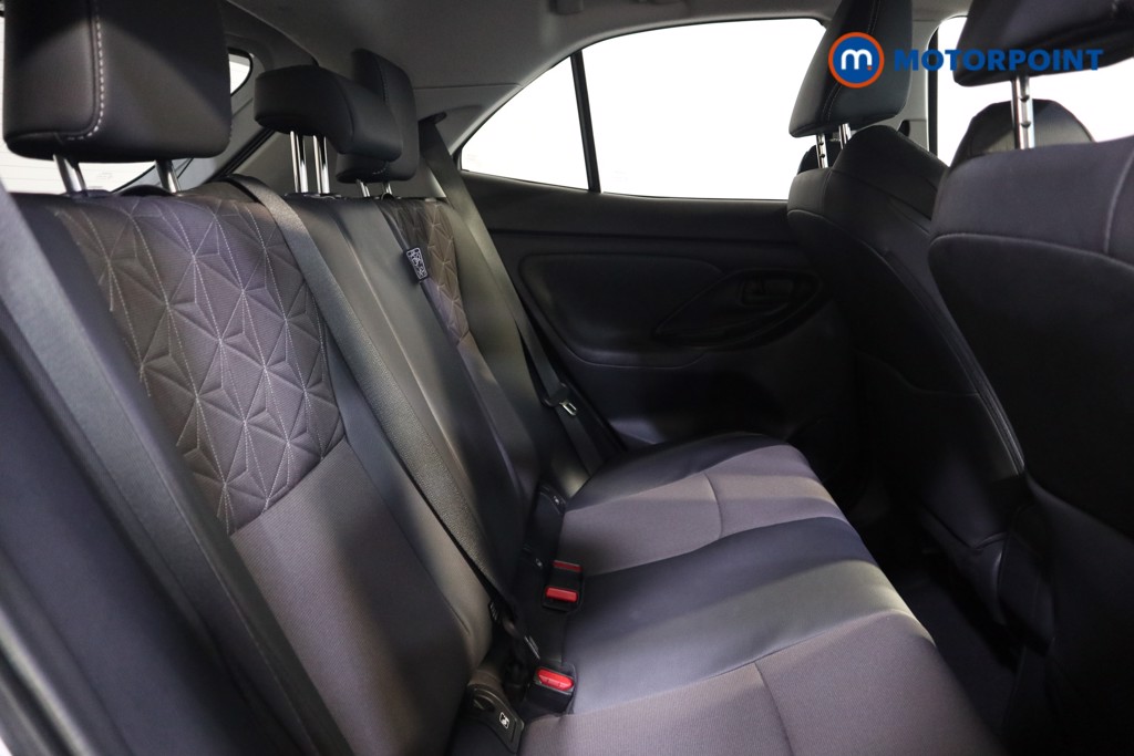Toyota Yaris Cross Excel Automatic Petrol-Electric Hybrid Estate - Stock Number (1552937) - 12th supplementary image