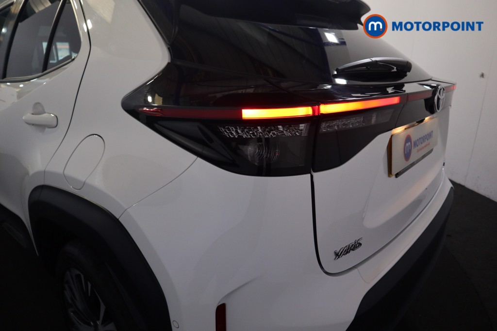 Toyota Yaris Cross Excel Automatic Petrol-Electric Hybrid Estate - Stock Number (1552937) - 21st supplementary image