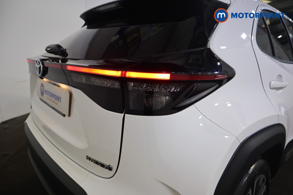 Toyota Yaris Cross Excel Automatic Petrol-Electric Hybrid Estate - Stock Number (1552937) - 22nd supplementary image