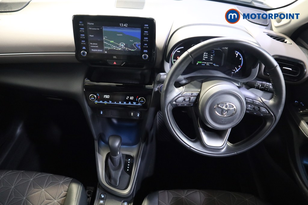 Toyota Yaris Cross Excel Automatic Petrol-Electric Hybrid Estate - Stock Number (1552937) - 1st supplementary image