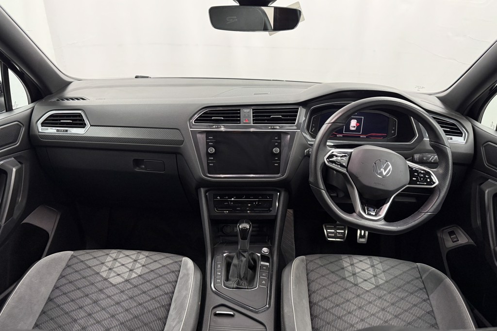 Volkswagen Tiguan Allspace R-Line Automatic Petrol SUV - Stock Number (1552960) - 2nd supplementary image