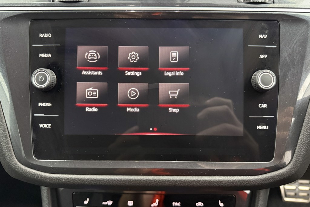 Volkswagen Tiguan Allspace R-Line Automatic Petrol SUV - Stock Number (1552960) - 8th supplementary image