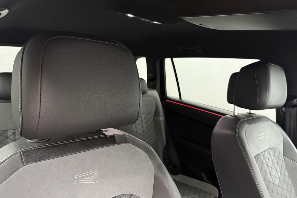Volkswagen Tiguan Allspace R-Line Automatic Petrol SUV - Stock Number (1552960) - 19th supplementary image